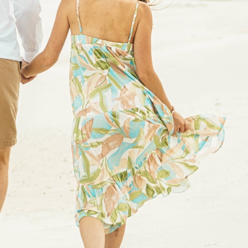 Girl and the sun dress size small